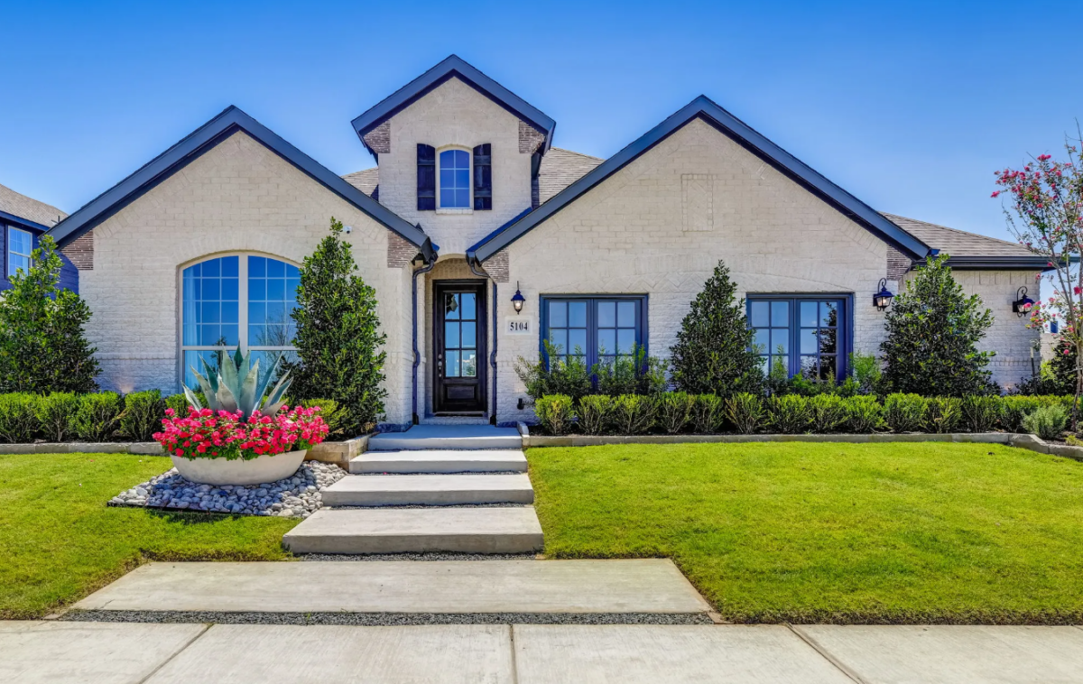 American Legend Home Builder in Little Elm at Union Park